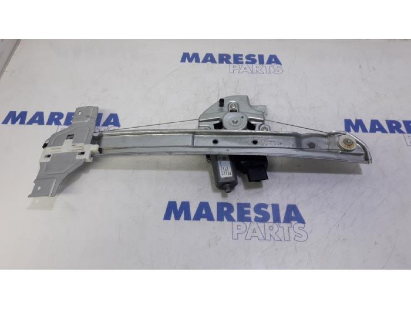 Peugeot - 2008 - Window mechanism 4-door, front right