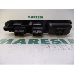 Peugeot - 307 - Multi-functional window switch