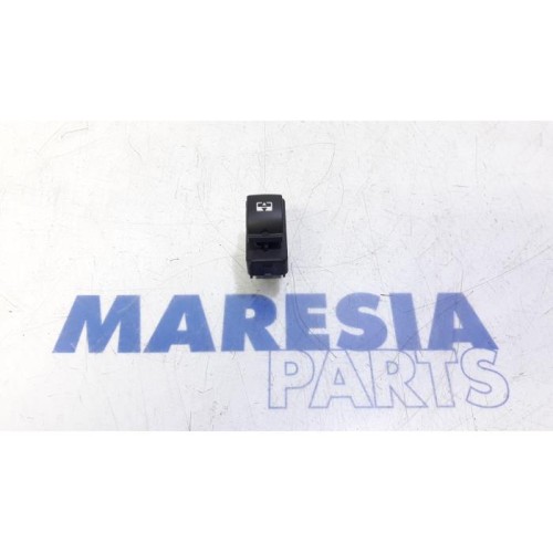 Peugeot - 2008 - Switch