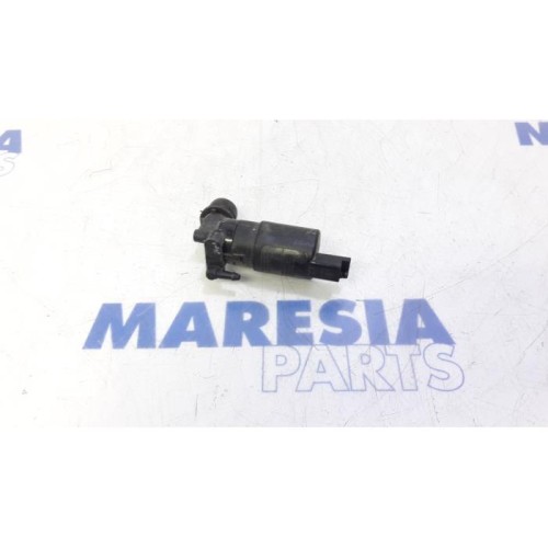 Citroen - C1 - Windscreen washer pump