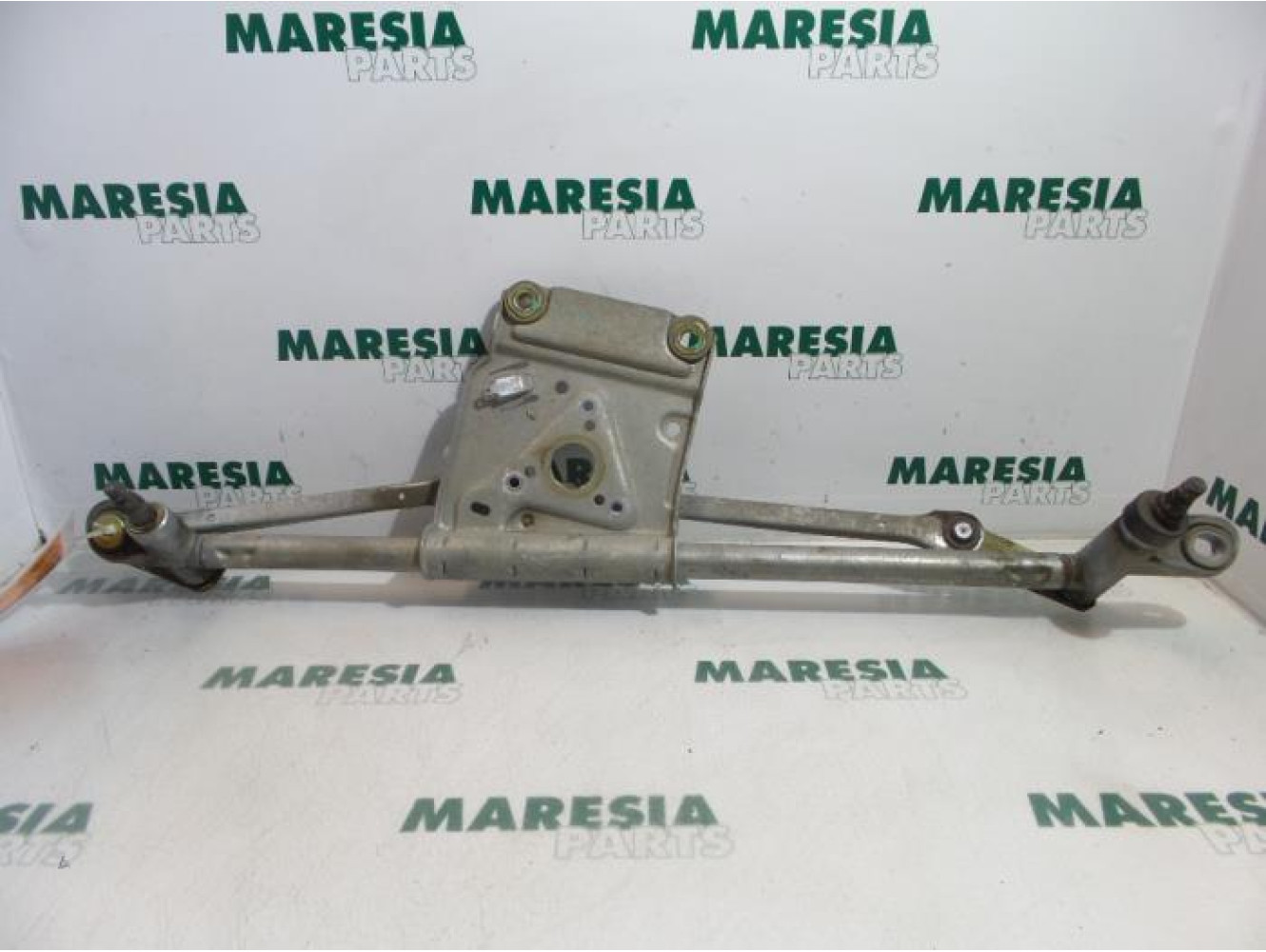 Peugeot - 406 - Wiper mechanism