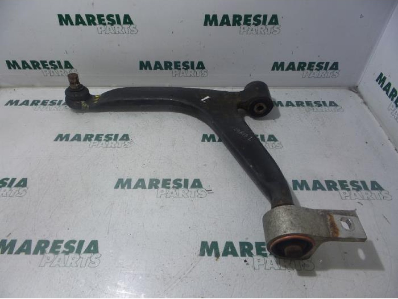 Citroen - Picasso - Front lower wishbone, left