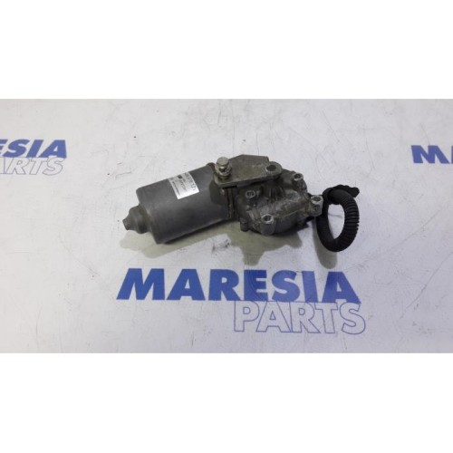 Fiat - Punto Evo - Front wiper motor