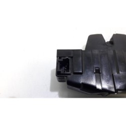 Citroen - Berlingo - Tailgate lock mechanism