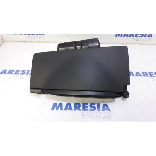 Citroen - Berlingo - Glovebox