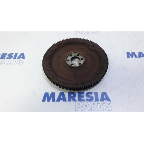 Renault - Clio - Flywheel