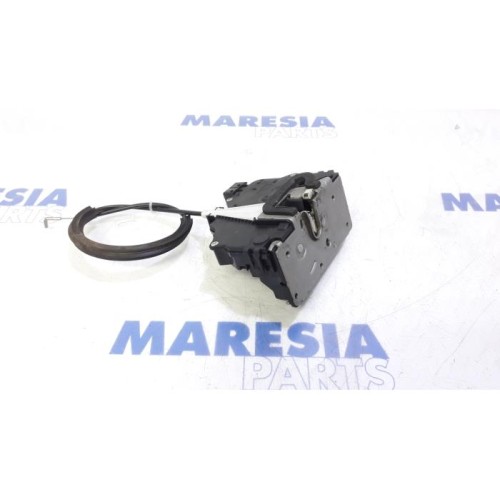 Fiat - Punto Evo - Front door lock mechanism 4-door, right