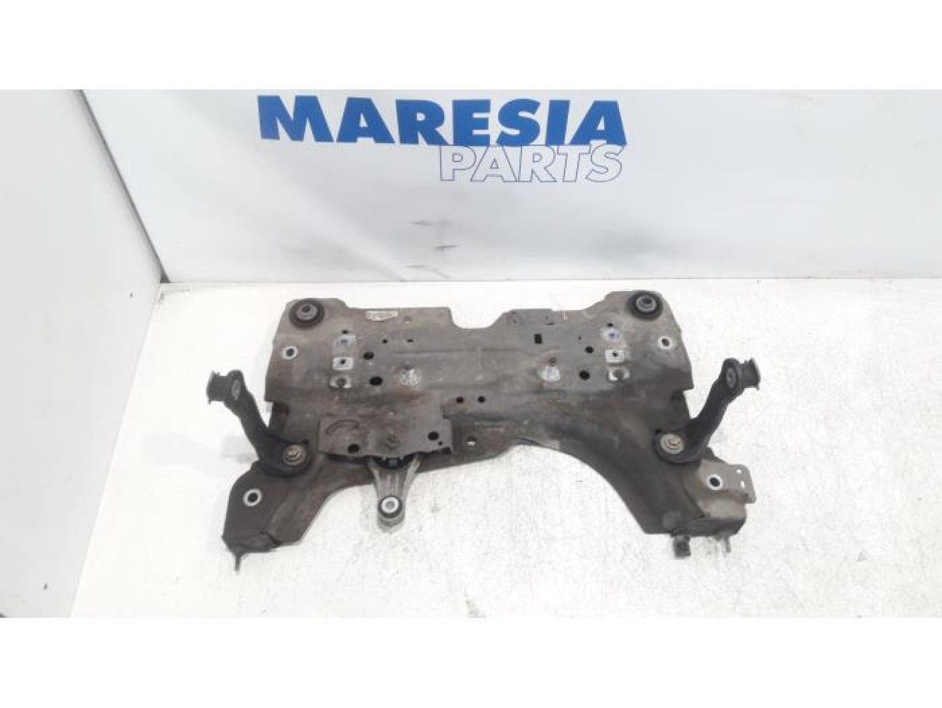 Renault - Laguna - Subframe