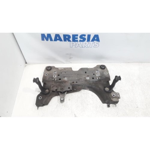 Renault - Laguna - Subframe