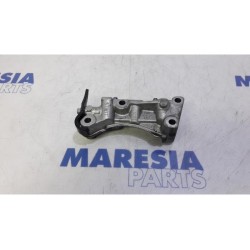 Citroen - C3 - Engine mount