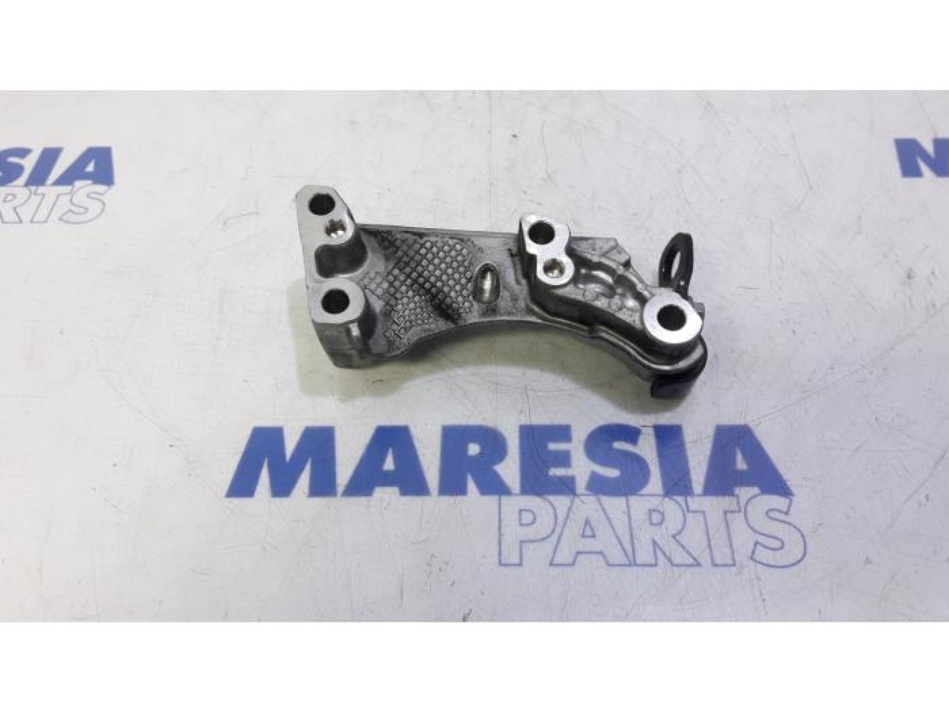 Citroen - C3 - Engine mount