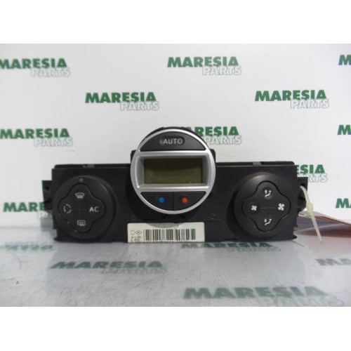 Renault - Megane Scenic - Heater control panel
