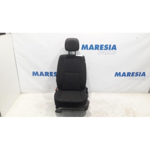 Renault - Laguna - Sitz links