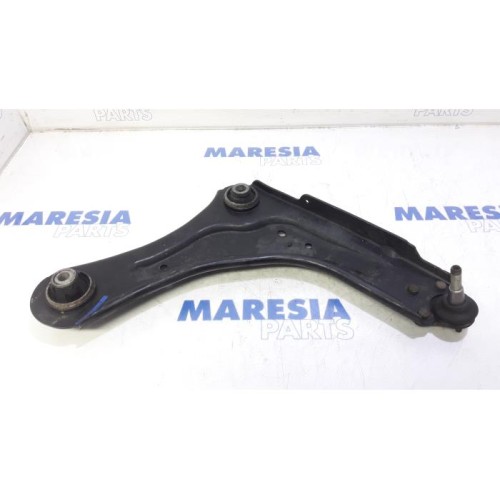 Renault - Laguna - Front lower wishbone, right