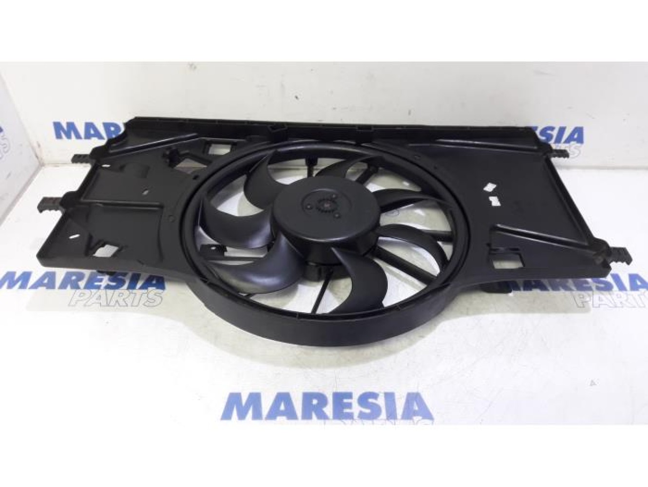 Renault - Laguna - Fan motor