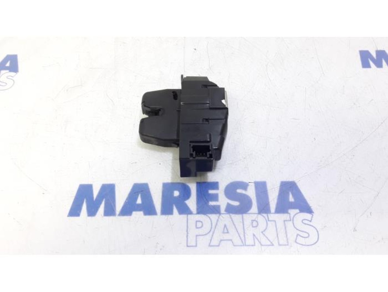 Citroen - C4 Picasso - Tailgate lock mechanism