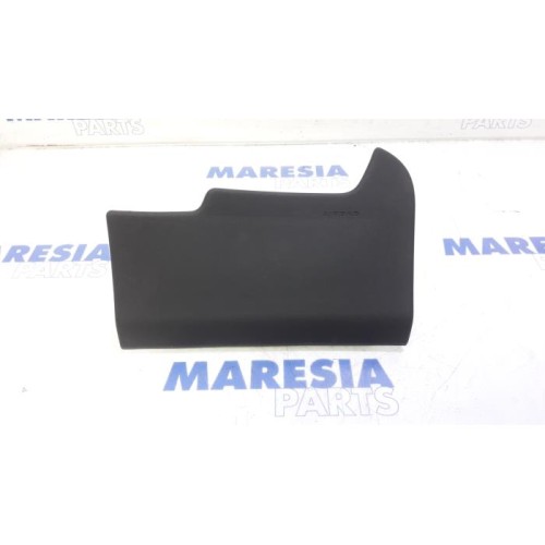 Citroen - C4 Picasso - Airbag knie links
