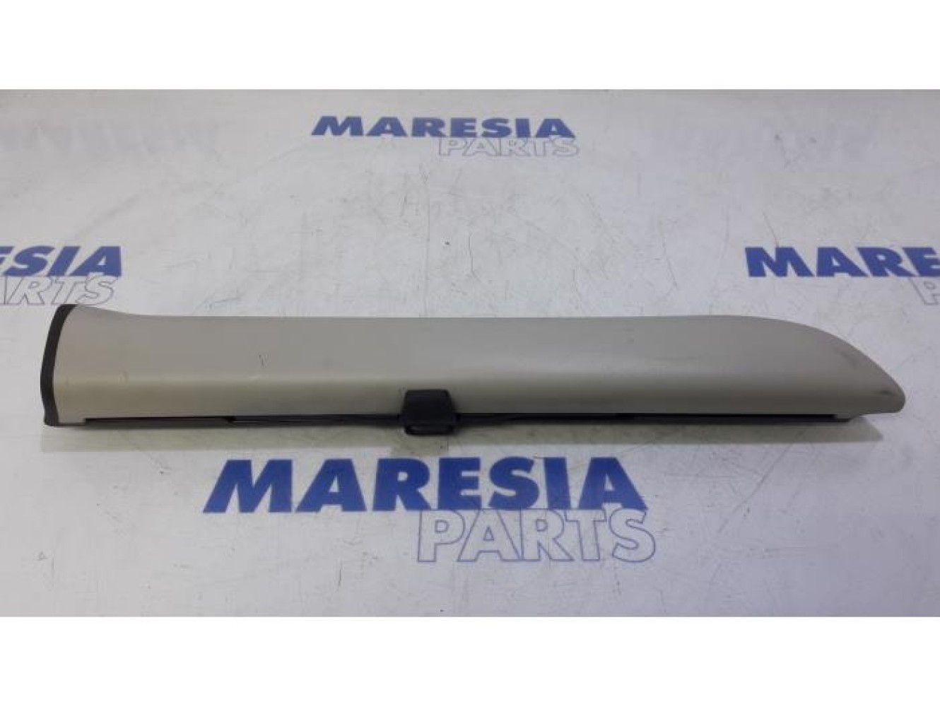Citroen - C4 Picasso - Right blind