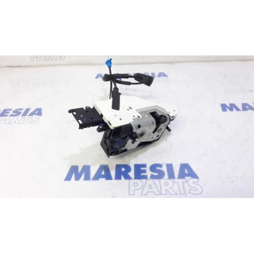 Citroen - C4 Picasso - Front door lock mechanism 4-door, right