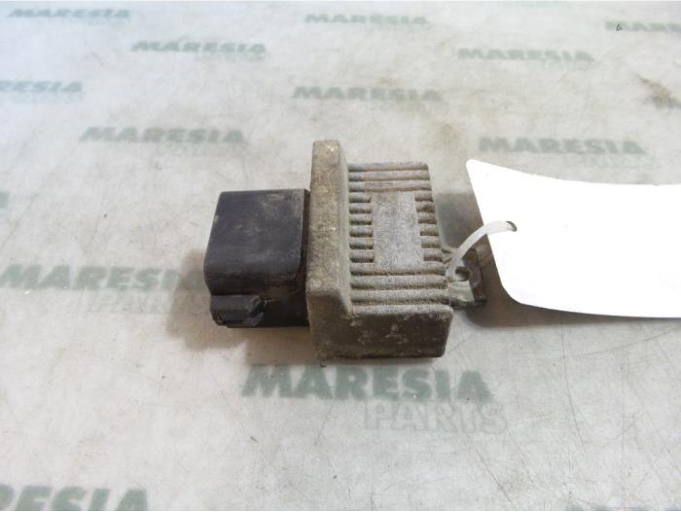Renault - Espace - Glow plug relay
