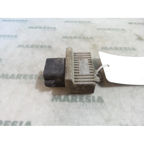 Renault - Espace - Glow plug relay