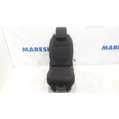Peugeot - 5008 - Stoel achter