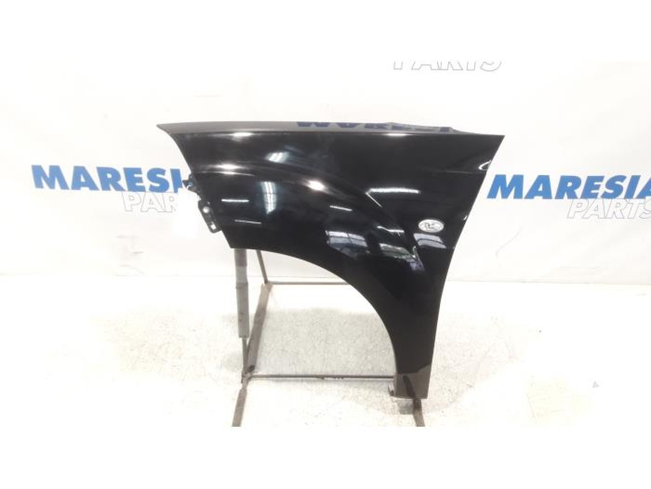 Citroen - C-Crosser - Front wing, left