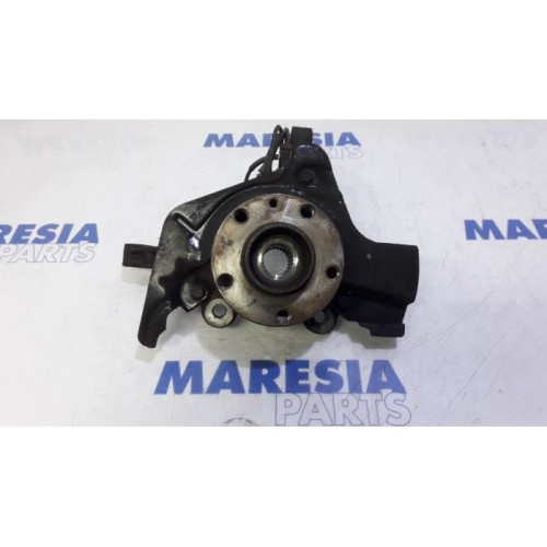 Opel - Combo - Fusee links-voor