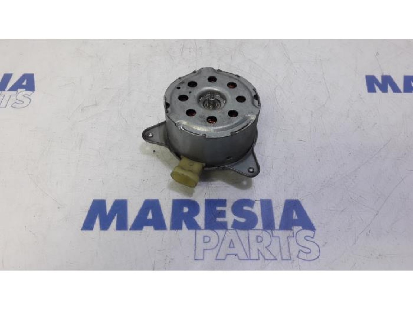 Opel - Combo - Fan motor