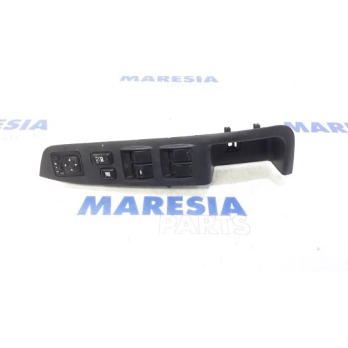 Citroen - C-Crosser - Multi-functional window switch