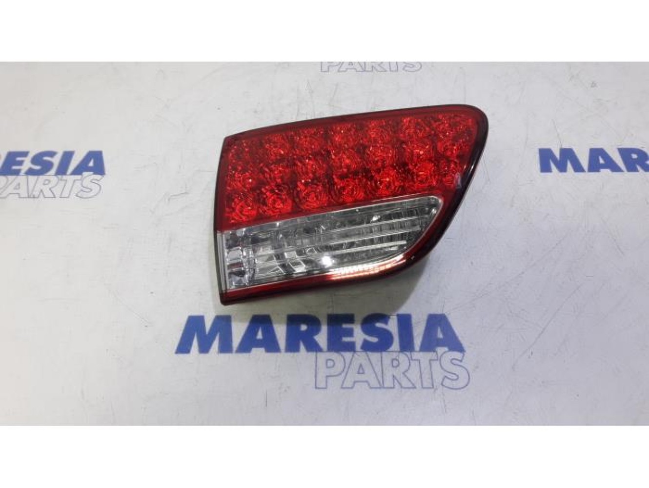 Citroen - C-Crosser - Taillight, left