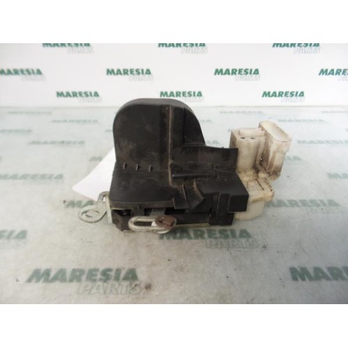 Alfa Romeo - 147 - Front door lock mechanism 4-door, right