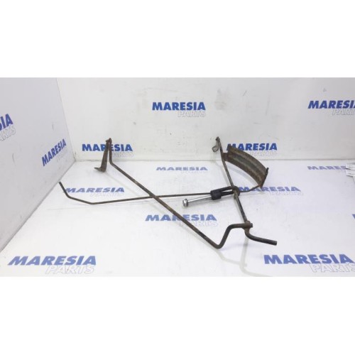 Citroen - C-Crosser - Spare wheel holder