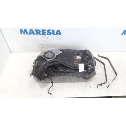Citroen - C-Crosser - Tank