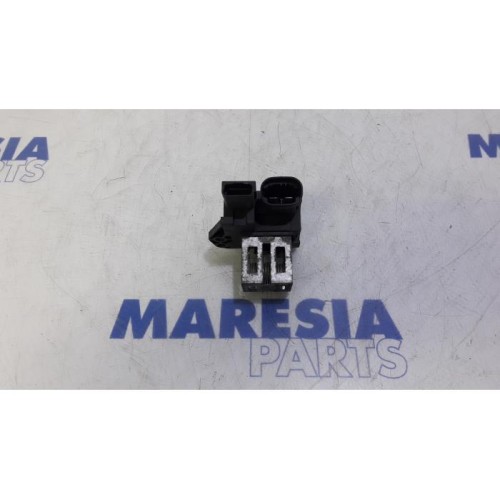 Citroen - C3 - Cooling fan resistor