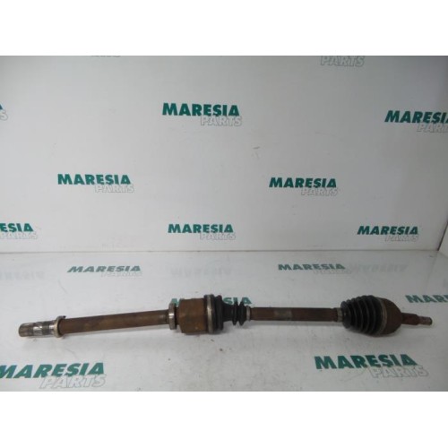 Renault - Megane Scenic - Front drive shaft, right