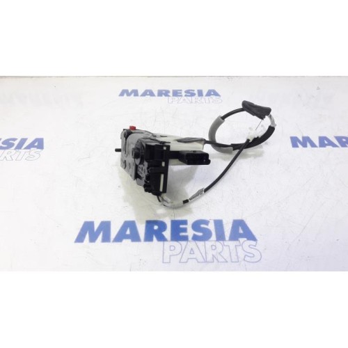Peugeot - 2008 - Rear door lock mechanism 4-door, left