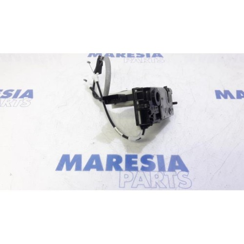 Peugeot - 2008 - Front door lock mechanism 4-door, right