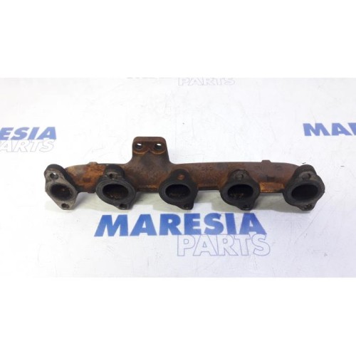 Citroen - DS5 - Exhaust manifold