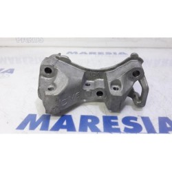Citroen - DS5 - Engine mount