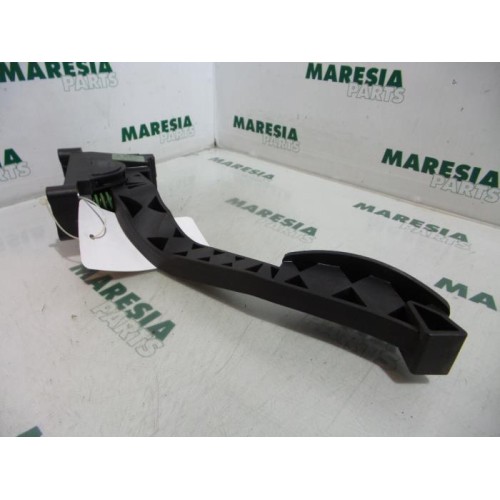 Alfa Romeo - 147 - Gaspedaalpositie Sensor