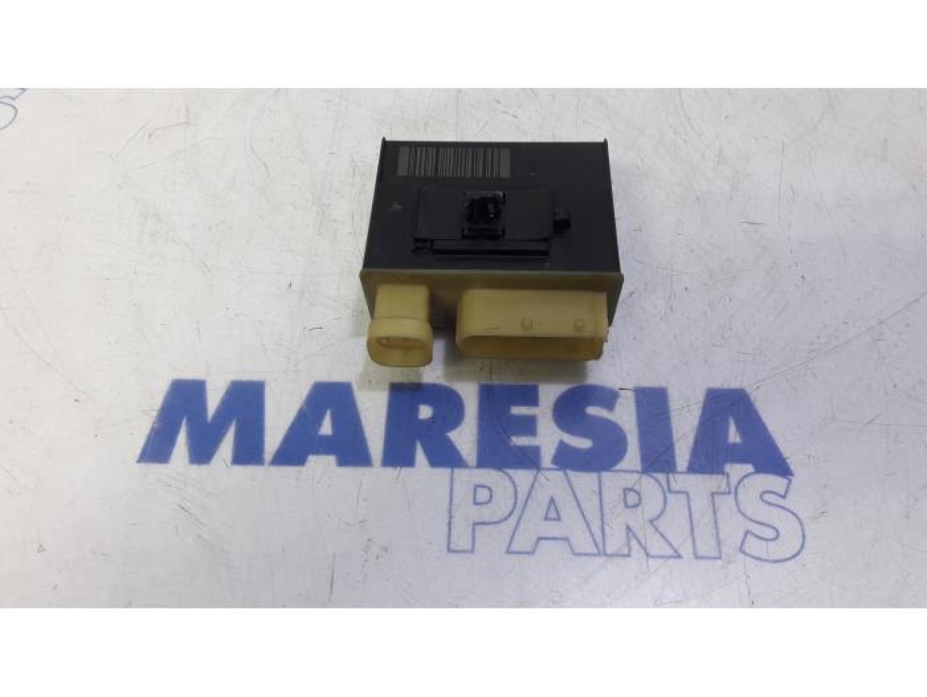 Peugeot - Partner - Glow plug relay
