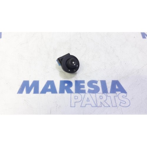 Peugeot - Partner - Mirror switch