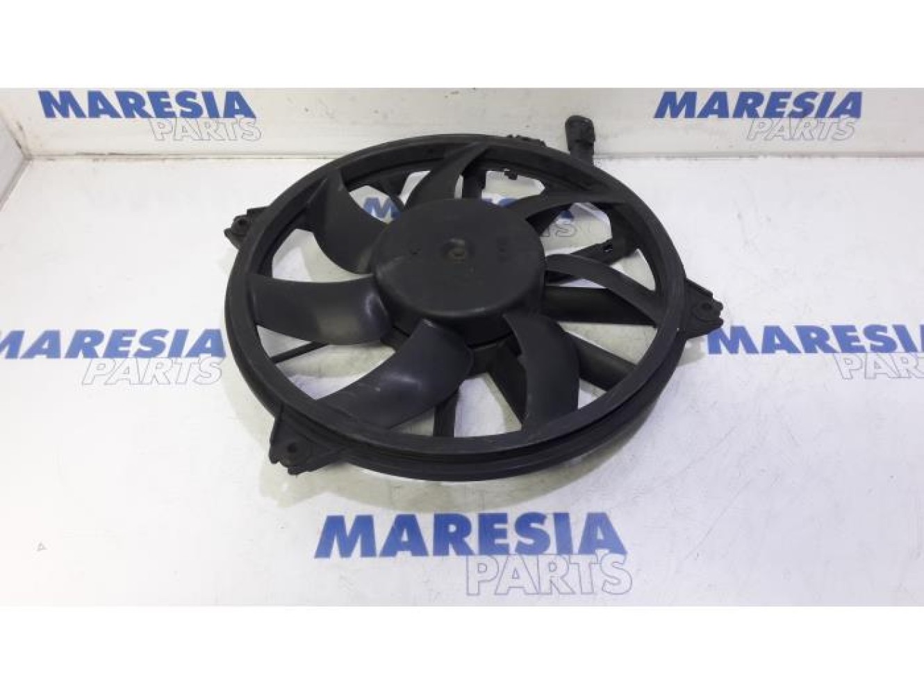 Peugeot - 5008 - Fan motor