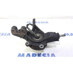 Peugeot - 5008 - Knuckle, front right