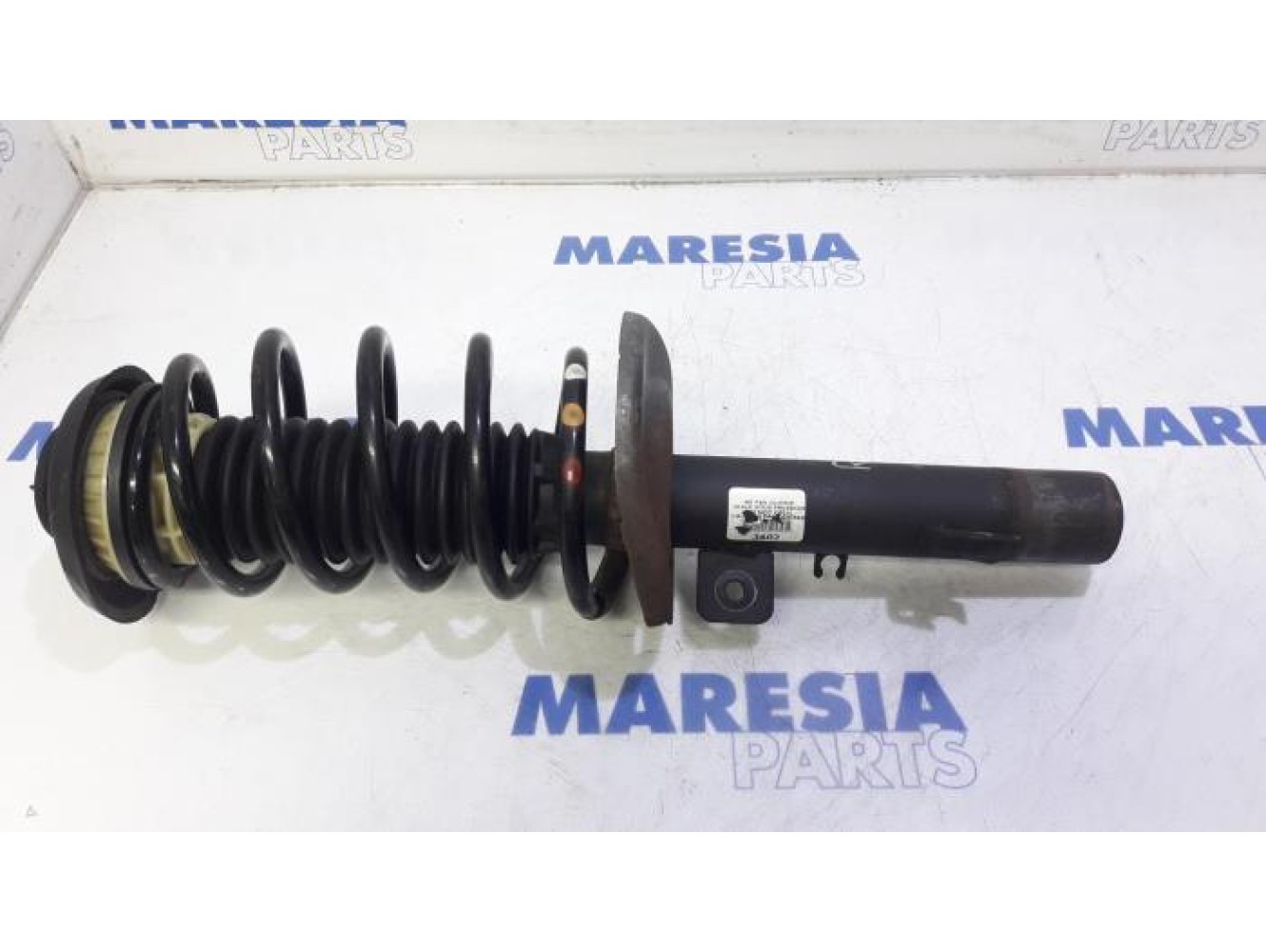 Peugeot - 207 - Front shock absorber rod, right