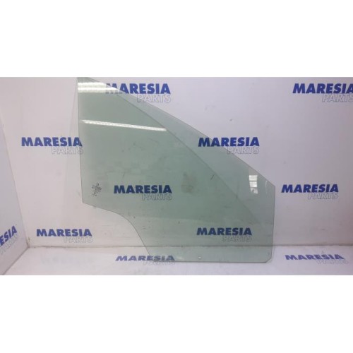 Peugeot - 5008 - Door window 4-door, front right