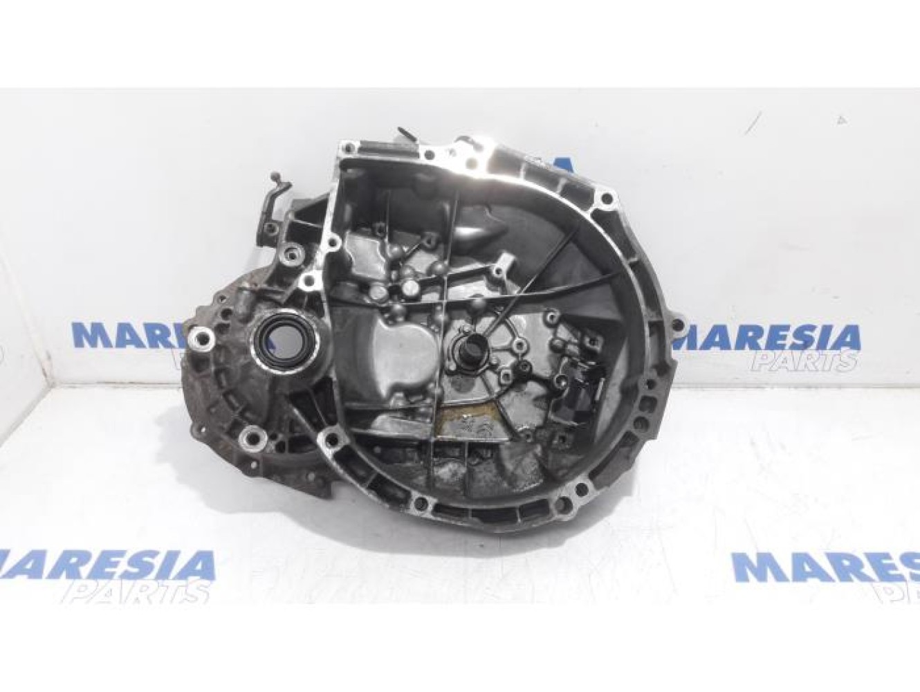 Peugeot - 2008 - Gearbox casing