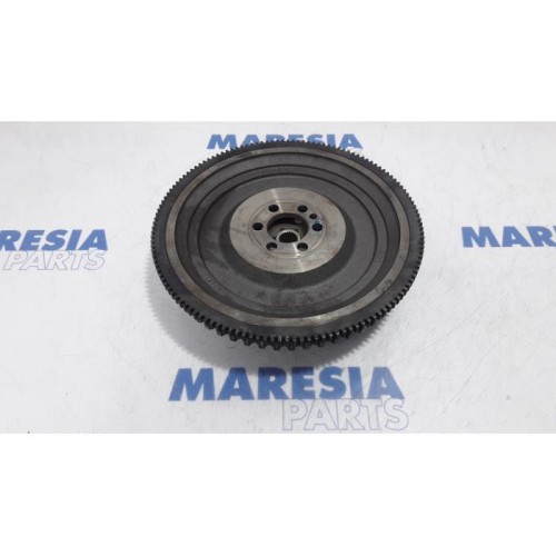 Renault - Clio - Flywheel