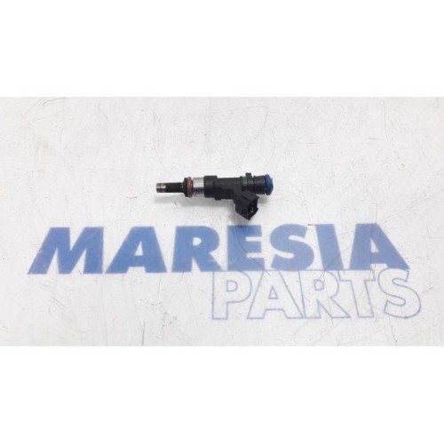 Renault - Clio - Injector (petrol injection)
